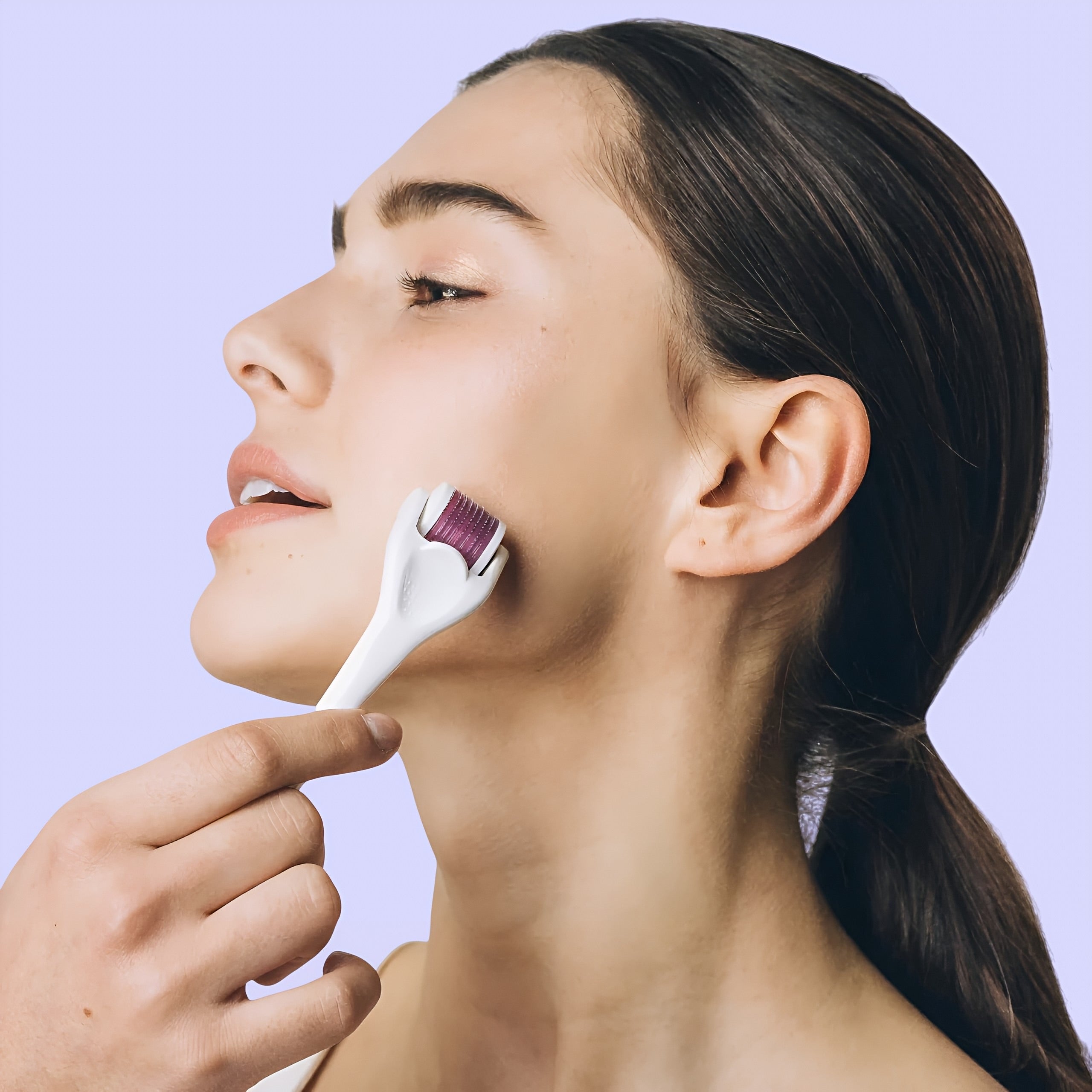 Roxy- 6 in 1 Derma Roller in Titanio